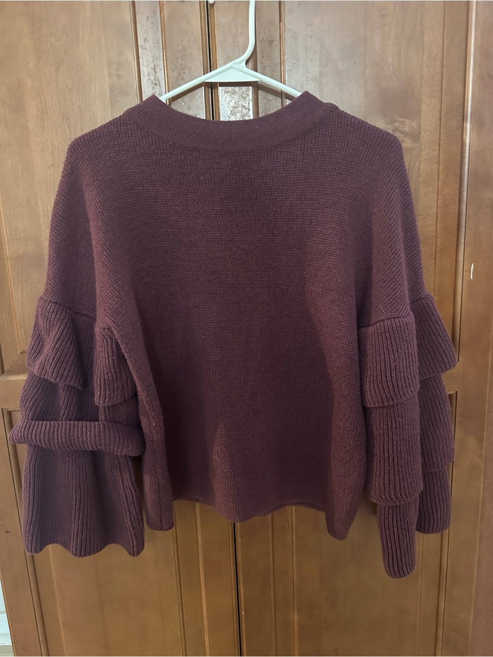 Women's Ruffled Sleeve Knit Sweater - Deep Plum